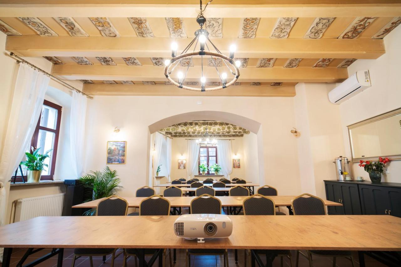 Katedralna Apart'S Legnica Luaran gambar